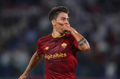 Gemuruh Penonton di Olimpico Merayakan Gol Paulo Dybala