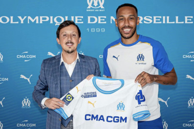 Resmi ! Pierre-Emerick Aubameyang Gabung Marseille