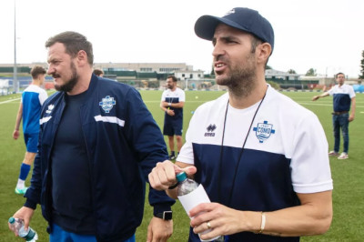 FIX! Cesc Fabregas Resmi Ditunjuk Jadi Pelatih Como