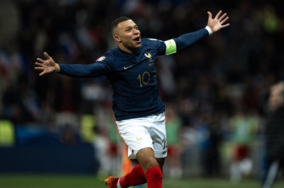 Kylian Mbappe! Man of The Match Prancis vs Gibraltar