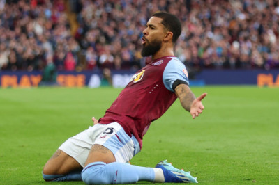 Arsenal Coba Bajak Douglas Luiz Dari Aston Villa