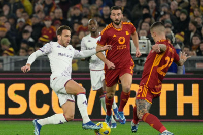 2 Kartu Merah Warnai Hasil Imbang 1-1 AS Roma vs Fiorentina