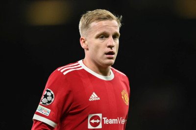 Fix! Donny van de Beek Segera Berseragam Eintracht Frankfurt