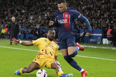 Brace Mbappe Bantu Paris Saint-Germain Jaga Jarak dari Kejaran Nice