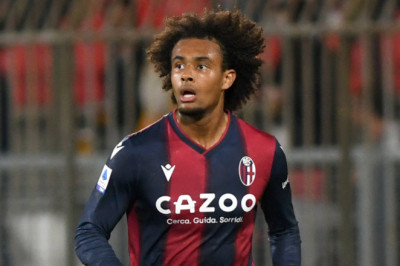 Demi Joshua Zirkzee, Duo Raksasa Premier League Saling Jegal