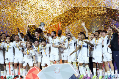 Hajar Barcelona 4-1, Real Madrid Raih Gelar Supercopa Spanyol