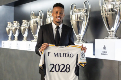 Fix! Eder Militao Bertahan Bersama Real Madrid Hingga 2028