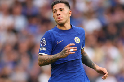 Dirumorkan Bakal Hengkang, Enzo Fernandez Tegaskan Bertahan