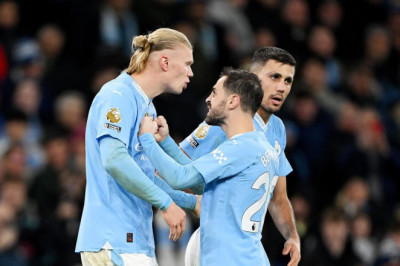 Bungkam Brentford 1-0, Manchester City Tempel Ketat Liverpool