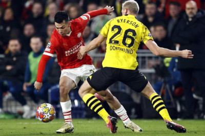 Laga PSV Eindhoven vs Borussia Dortmund Berakhir Tanpa Pemenang