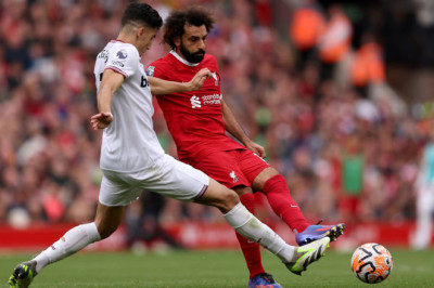 West Ham vs Liverpool: Bentrokan Menentukan di London Stadium