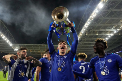 Dari Moskow hingga Madrid: 5 Final Sesama Klub Inggris yang Tak Terlupakan