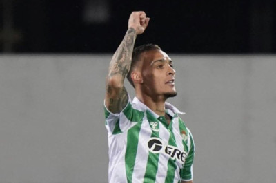 Dua Jalan, Satu Misi: Antony dan MU Lolos ke Final Kompetisi Eropa