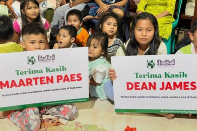 Rakyat Bantu Rakyat, Aksi Senyap Maarten Paes dan Dean James Kirim Bantuan ke Sumatera