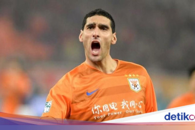Ingat Marouane Fellaini? Lagi Awali Karier Jadi Pelatih, nih