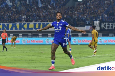 Tajam di Saat Genting, Ramon Tanque Jadi Jawaban Persib