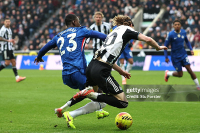 Newcastle Tuntut Penjelasan PGMOL, Howe Kesal Penalti Gordon Tak Diberikan