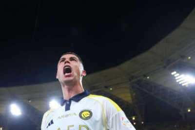 20 Pesepakbola Terkaya Sepanjang Masa, Ronaldo dan Messi Tak Tertandingi!