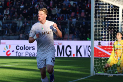 Cremonese vs Napoli: Rasmus Hojlund Lampaui Rekor di Manchester United