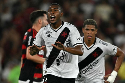 Real Madrid dan Barcelona Terlibat Duel Panas di Bursa Transfer, Wonderkid Brasil Jadi Rebutan