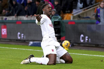 Kobbie Mainoo Berubah Arah, Siap Bertahan dan Berjuang di Manchester United