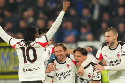 Kalahkan Cagliari, Skuad AC Milan Lakukan Selebrasi di Medsos