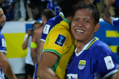Tanggapan Adam Alis Gacor Bersama Persib di Kompetisi Asia