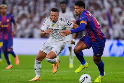 Barcelona vs Real Madrid: Kylian Mbappe Cadangan di Final Piala Super Spanyol