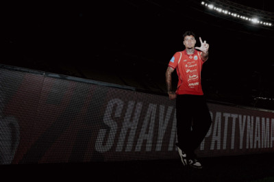 Persija Jakarta Menggebrak di Bursa Transfer, Resmikan Shayne Pattynama
