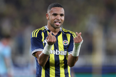 En-Nesyri Bertahan di Fenerbahce, Negosiasi dengan Juventus Gagal