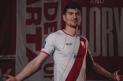 Luka Dumancic, Benteng Asal Kroasia Siap Kawal Pertahanan Persis Solo