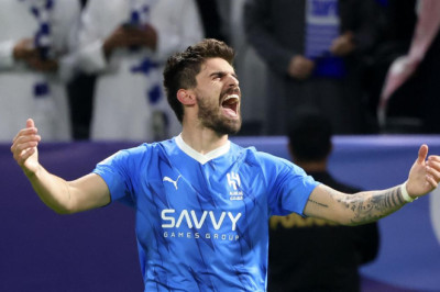 Manchester United Gigit Jari! Ruben Neves Pilih Bertahan di Al-Hilal