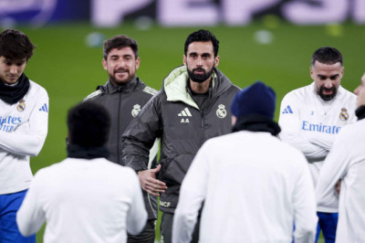 Real Madrid Dekati Manajer Klub Liga Inggris, Nasib Alvaro Arbeloa Belum Pasti