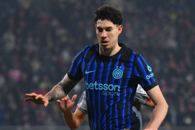 Kemenangan Inter Tercoreng, Alessandro Bastoni Bersuara Soal Insiden Flare