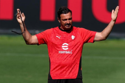 Sempat Unggul, Milan Futuro Bikin Kecewa Massimo Oddo Lagi