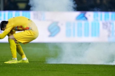 Buntut Serangan Flare ke Emil Audero, Fans Inter Milan Kena Sanksi 3 Laga Tandang