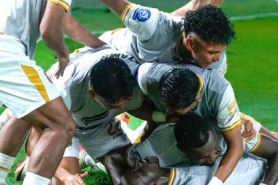 Persebaya Tumbang di GBT, Bhayangkara Putus Rekor 13 Laga Tanpa Kekalahan