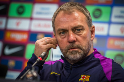 Flick Ubah Strategi Pertahanan Barcelona