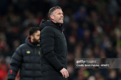 Rob Edwards Janji Hadiahkan Momen Spesial untuk Fans Wolves