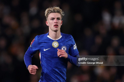 Chelsea Bayar Kompensasi ke Crystal Palace untuk Transfer Jesse Derry