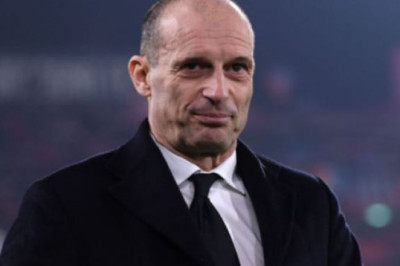 Pelatih AC Milan Ngamuk: Fabregas Idiot!