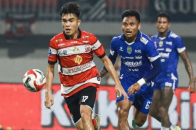 Tanding Malam Ini! Susunan Pemain Persib vs Madura United: Tanpa Thom Haye, Bojan Hodak Pasang Tanque