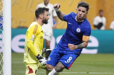 Real Madrid Angkat Tangan Gaet Enzo Fernandez dan Moises Caicedo dari Chelsea