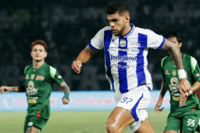 Persebaya Gagalkan Kemenangan Persib Bandung di GBT, Duel Sengit Berakhir 2-2