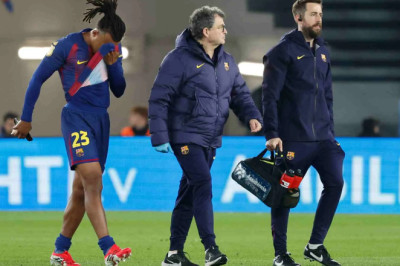 Barcelona Kehilangan Dua Bek Kunci Jelang Laga vs Newcastle