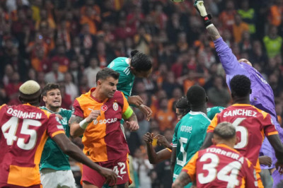 Liverpool Dapat Kabar Buruk Jelang Lawan Galatasaray, 2 Pemain Ini Fix Absen