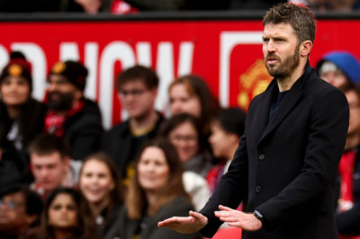Michael Carrick Sebut Satu Nama Pemain yang Harus Dipertahankan MU
