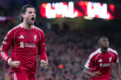 Bersinar di Liverpool, Dominik Szoboszlai Dipuji Legenda Inggris: Mirip Bruno Fernandes di MU