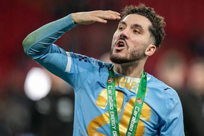 Blunder Sikap Rayan Cherki? Arsenal Dapat Bahan Bakar Lawan Manchester City