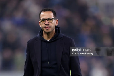 Crystal Palace Incar Liam Rosenior dari Chelsea